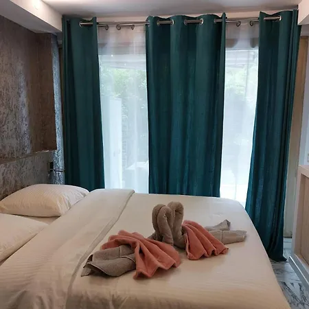 Luxury In -